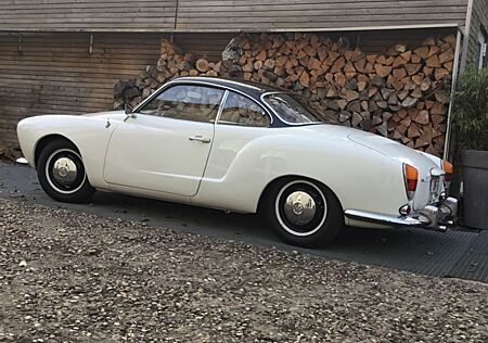 Volkswagen Karmann Ghia  1500  Motor  neu  Top