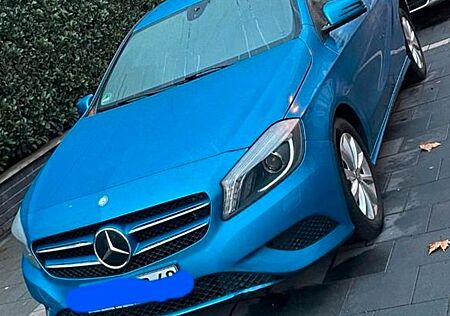 Mercedes-Benz A 180 CDI BlueEFFICIENCY -