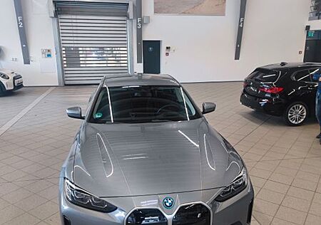 BMW i4 eDrive35 - Gran Coupe Headup Aluminum Line