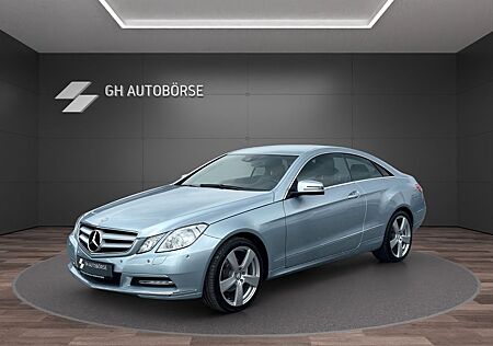 Mercedes-Benz E 250 Coupe|LEDER|H&K|R-KAM|TOT-WINKEL|SPUR-ASS