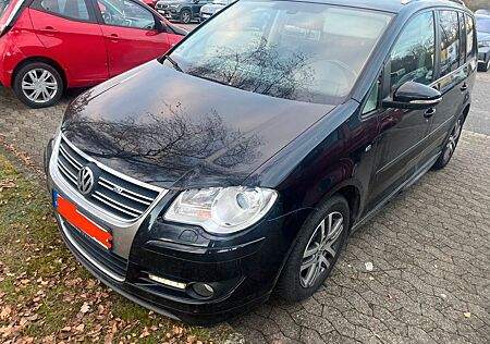 VW Touran Volkswagen 2.0 TDI 125 kW R-Line Edition