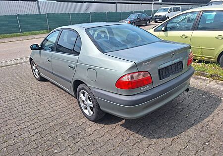 Toyota Avensis 2.0 linea sol Auto