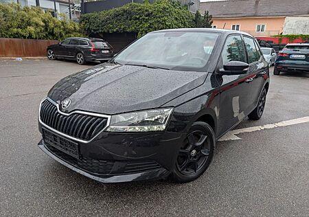 Skoda Fabia Ambition*TÜV Neu*Service Neu*8facbereift*