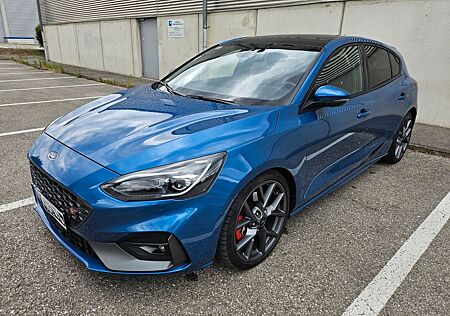 Ford Focus 2,3 EcoBoost ST+Automatik+LED+Pano+B&O+ACC