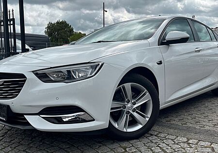 Opel Insignia *EDITION*SHZ-PDC-TEMPOMAT-APPLE CARPLAY
