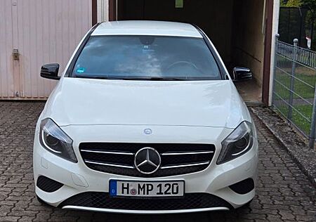 Mercedes-Benz A 180 BlueEFFICIENCY - Urban Style BE Leder Navi