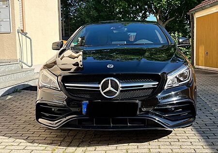 Mercedes-Benz CLA 45 AMG Mercedes-AMG CLA 45 4MATIC DCT Me...