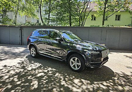 Volvo XC 90 XC90 D5 AWD Inscription B&W Pano AHK HeadUp