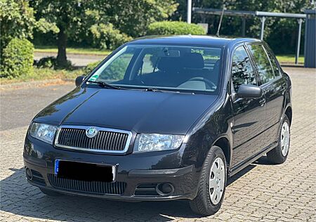 Skoda Fabia 1.2 12V Ambiente Klimaanlage TÜV.09.2026