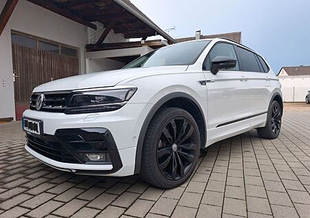 VW Tiguan Allspace Volkswagen 2.0 TDI DSG 4MOTION R-Line