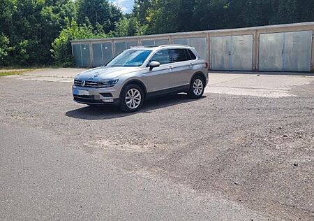 VW Tiguan Volkswagen 2.0 TDI SCR 140kW DSG BMT 4MOT Highli...