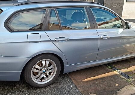 BMW 318d Touring -