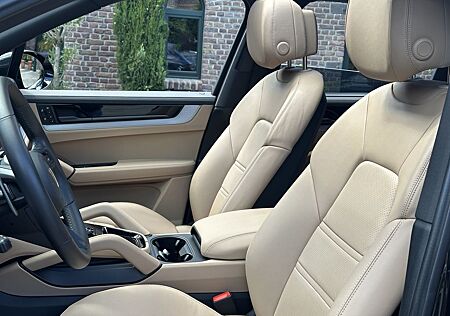 Porsche Cayenne E-Hybrid PANORAMA*HA-LENKUNG*21 TURBO*BO
