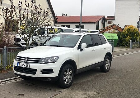 VW Touareg Volkswagen 3.0 V6 TDI Tiptr Exclusive BMT Terra...