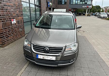 VW Touran Volkswagen 2.0 TDI Highline CNG bifuel