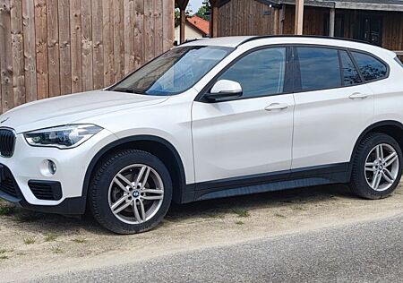 BMW X1 sDrive18i Advantage Automatik