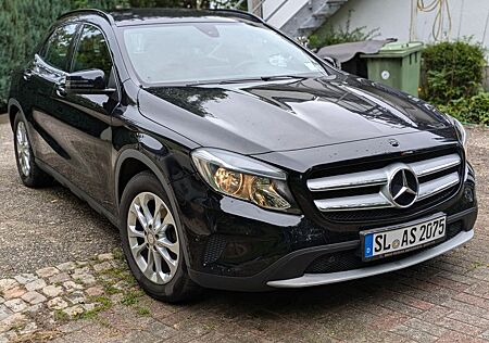 Mercedes-Benz GLA 220 d