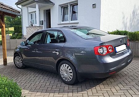 VW Jetta Volkswagen 1.6 Trendline Trendline