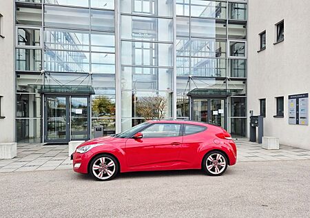 Hyundai Veloster Style