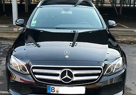 Mercedes-Benz E 220 E 220d T 9G Autom. Avantgarde-Kamera-Navi