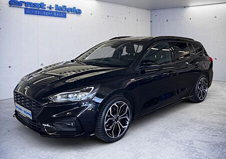 Ford Focus Turnier 1.0 EcoBoost ST-Line