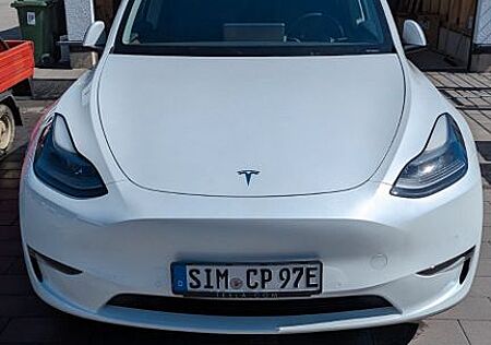 Tesla Model Y Long Range - Allradantrieb mit DualMotor