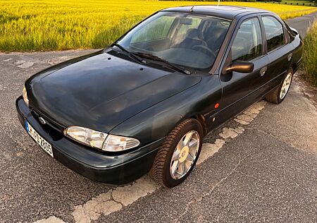 Ford Mondeo MK1 Bj 1993 1.8 16V 85 kW Ghia 2.Hand
