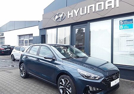 Hyundai i30 Trend 1,5T 160PS 7-DCT 48V NAVI KAMERA PDC