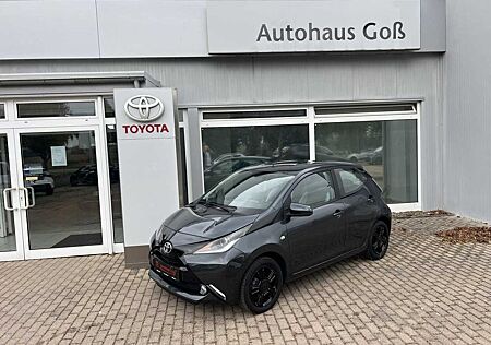 Toyota Aygo (X) -play touch 5-Türer