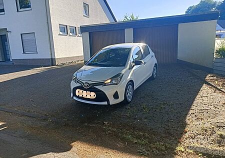 Toyota Yaris 1,0-l-Dual-VVT-i -