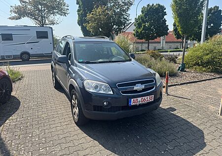 Chevrolet Captiva 2.4 LS 2WD *7Sitzer+AHK*LPG Gas*