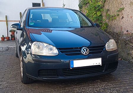 VW Golf Volkswagen V 1.6 BJ 2004 aus 1. Hand