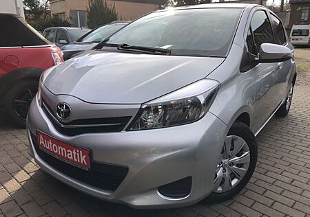 Toyota Yaris Life Navi Klimaanlage!!!