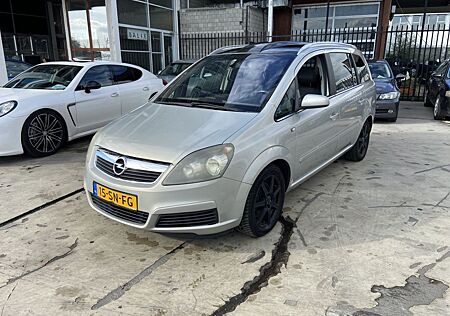 Opel Zafira 2.2 Cosmo