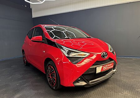 Toyota AYGO x-play*3J.Garantie*KLIMA*TÜV/AU NEU*LED*