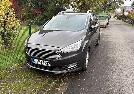 Ford Grand C-Max Titanium