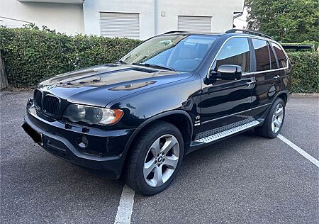 BMW X5 4.4i -