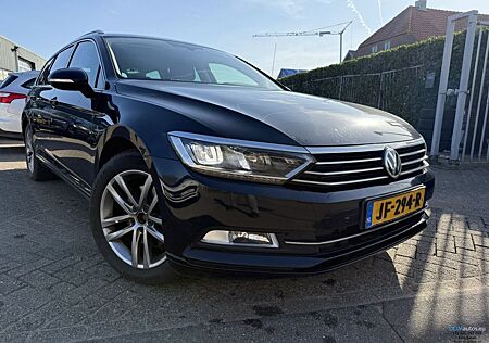 VW Passat Variant Volkswagen 1.6 TDI DSG BUSINESS EDITION NAVI
