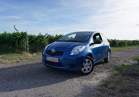 Toyota Yaris 1,0-l-VVT-i -