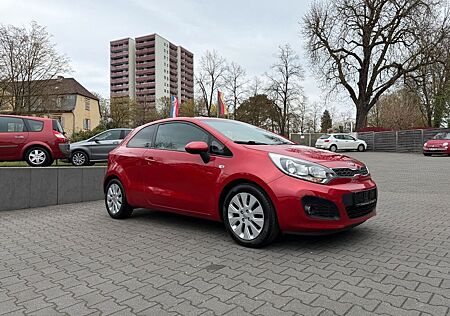 Kia Rio Dream Team