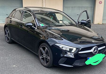 Mercedes-Benz A 250 DCT -
