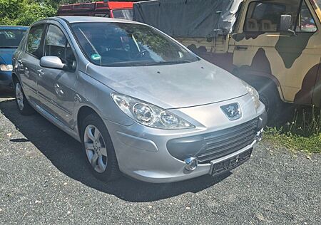 Peugeot 307 1.6 Premium 110 2.HAND/KLIMAA/AHK/PDC/ALU