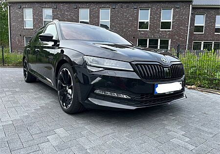 Skoda Superb 2.0 TSI 140kW DSG SPORTLINE COMBI SPO...