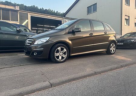 Mercedes-Benz B 180 Autotornic *Automatik*Klima*Lm-felgen