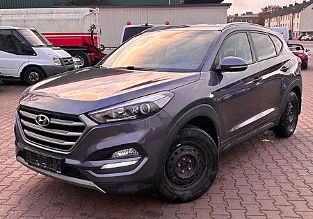 Hyundai Tucson Trend 2WD 1.6 Navi RfKamera SitzHz