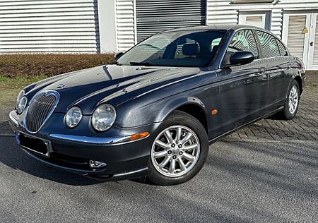 Jaguar S-Type 2.5 L V6