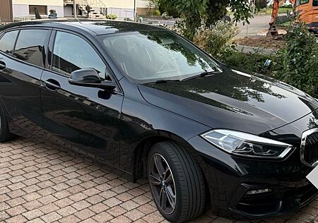 BMW 118i Sport Line Sport Line