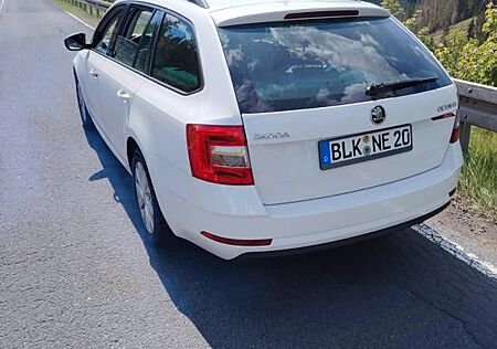 Skoda Octavia 1.6 TDI Ambition Combi Ambition
