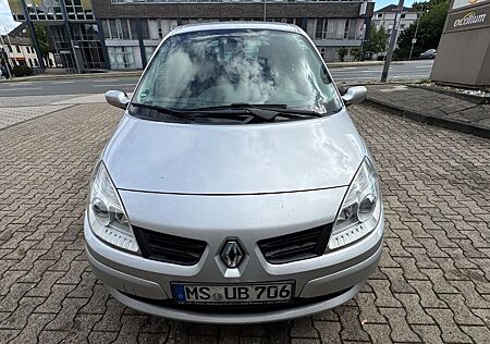 Renault Scenic Dynamique 1.5 dCi FAP eco2 76kW