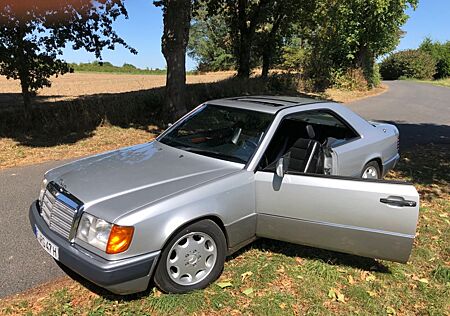 Mercedes-Benz CE 300